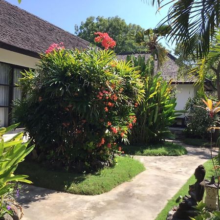 Taman Dewi Sri Villa Et Bungalow Pemuteran Eksteriør bilde