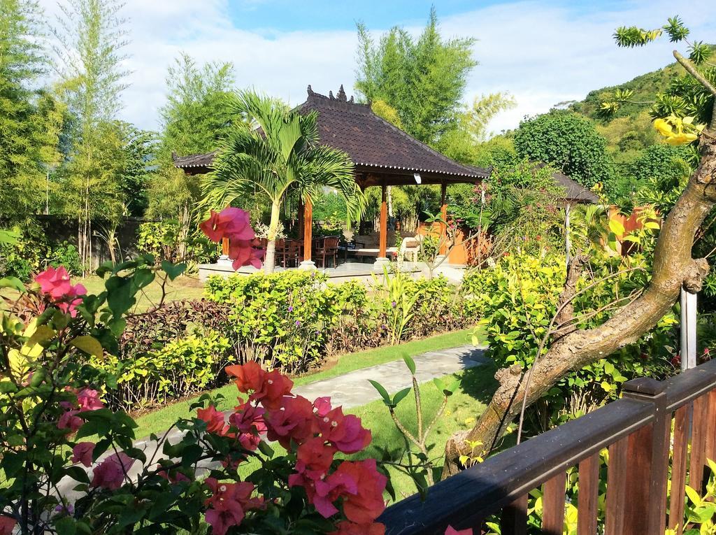 Taman Dewi Sri Villa Et Bungalow Pemuteran Eksteriør bilde